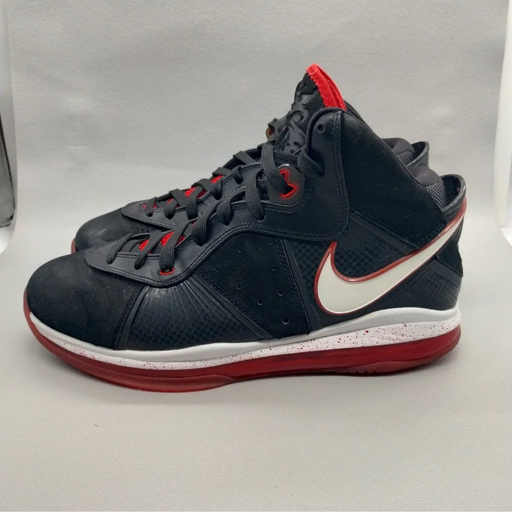Nike LeBron 8 Bred Basketball Shoes Mens Size 11.5 Varsity Red Black White